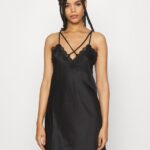 Z62T1046 Women Anna Field Nightie Black