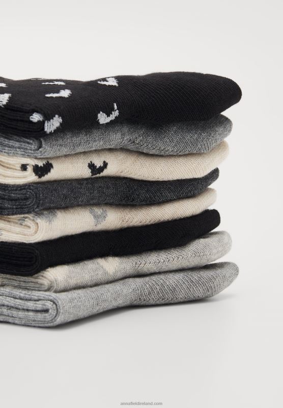 Z62T1139 Women Anna Field Heart Ankle 8 Pack Socks Black/Grey - Image 2