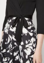 Z62T130 Women Anna Field Jersey Dress Black/White - Image 6
