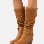 Z62T2252 Women Anna Field Wedge Boots Cognac