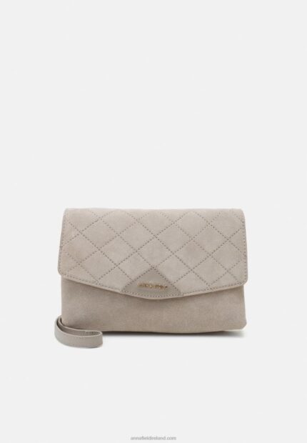 Z62T2401 Women Anna Field Leather Clutch Taupe