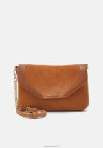 Z62T2410 Women Anna Field Leather Clutch Cognac