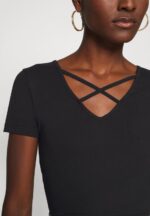 Z62T249 Women Anna Field Print T-Shirt Black - Image 7