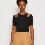 Z62T307 Women Anna Field Print T-Shirt Black