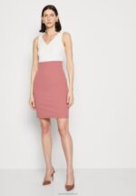 Z62T36 Women Anna Field Jersey Dress White/Pink - Image 4