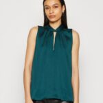 Z62T433 Women Anna Field Top Green