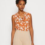 Z62T435 Women Anna Field Top Brown/White