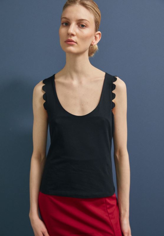 z62t439_women_anna_field_top_black.jpg Z62T439 Women Anna Field Top Black - Image 1