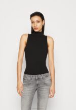 Z62T466 Women Anna Field Top Black