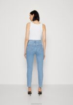 Z62T663 Women Anna Field Slim Fit Jeans Light Blue Denim - Image 3