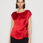 Z62T683 Women Anna Field Blouse Red