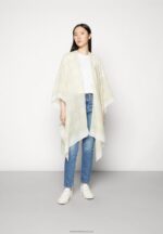 Z62T723 Women Anna Field Cape Yellow