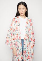 Z62T727 Women Anna Field Cape Red - Image 4