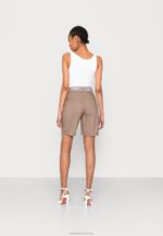 Z62T859 Women Anna Field Shorts Taupe - Image 3