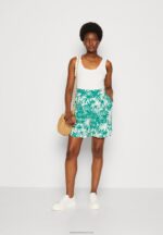 Z62T861 Women Anna Field Shorts Green/Off White - Image 2