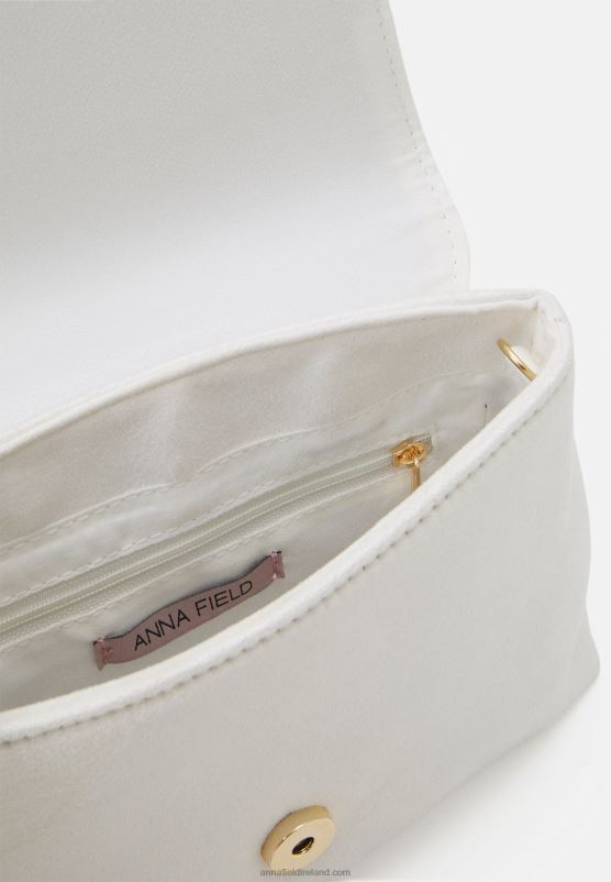 Z62T2422 Women Anna Field Clutch Off White
