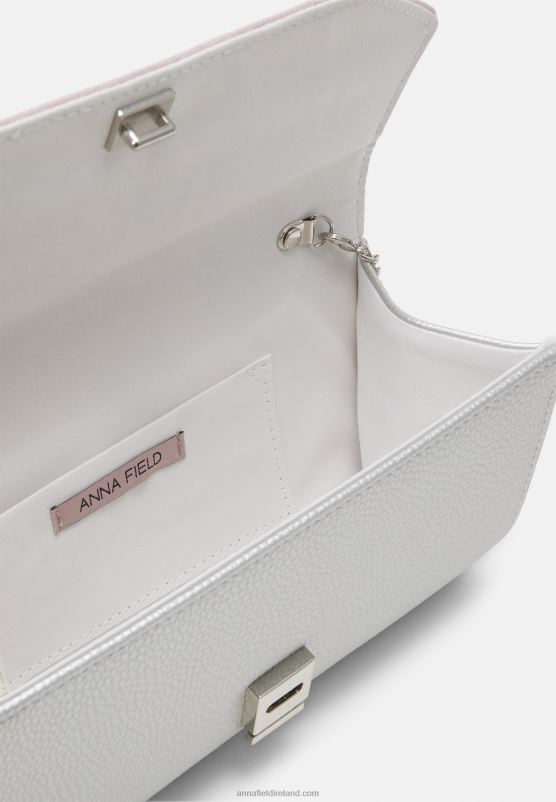 Z62T2441 Women Anna Field Clutch Silver