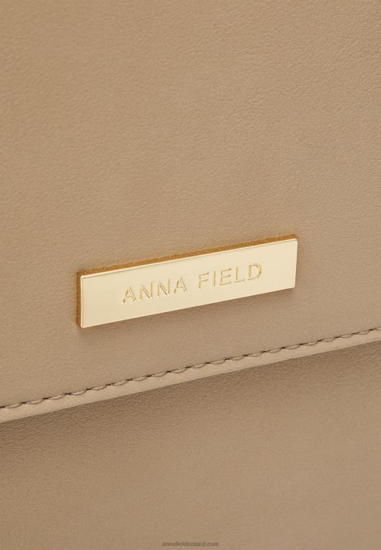 Z62T2568 Women Anna Field Laptop Bag Tan