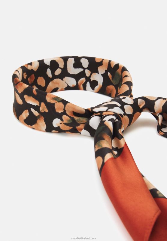 Z62T2844 Women Anna Field Foulard Brown