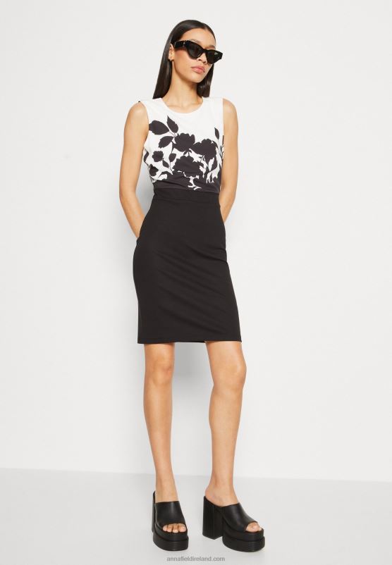 Z62T106 Women Anna Field Jersey Dress Black/White