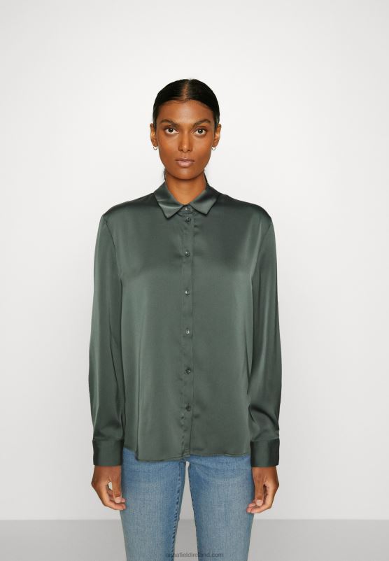 Z62T681 Women Anna Field Button-Down Blouse Olive