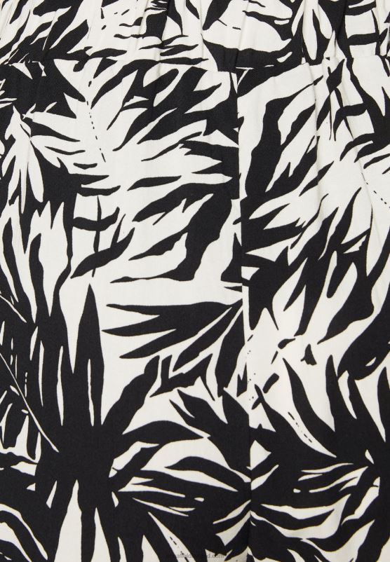 Z62T860 Women Anna Field Shorts Black/Off-White