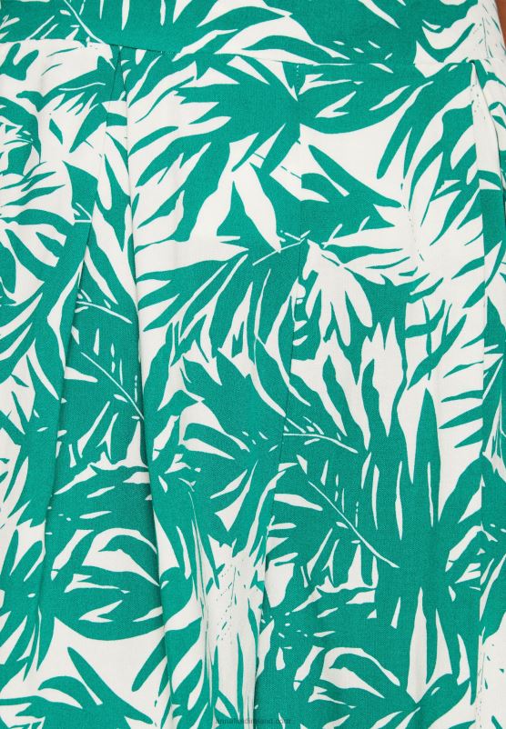 Z62T861 Women Anna Field Shorts Green/Off White