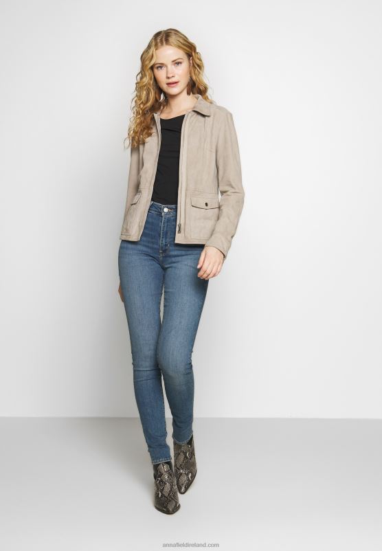 Z62T245 Women Anna Field Basic T-Shirt Black