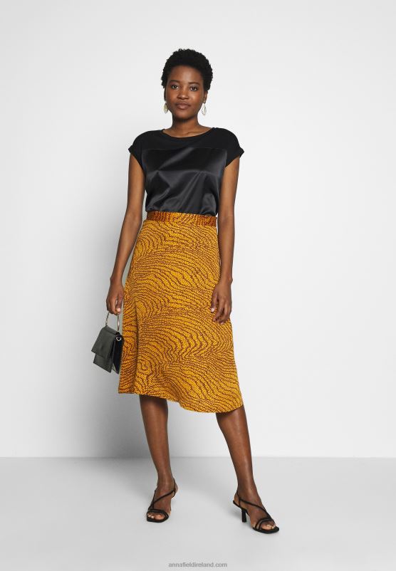 Z62T274 Women Anna Field Print T-Shirt Black