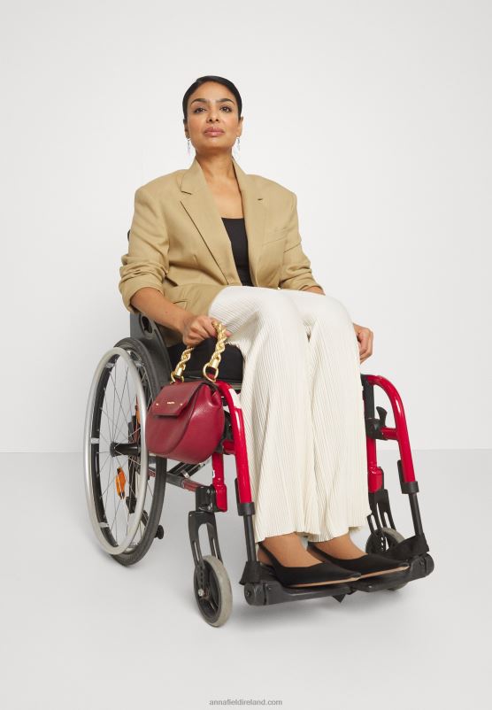 Z62T374 Women Anna Field Basic T-Shirt Black