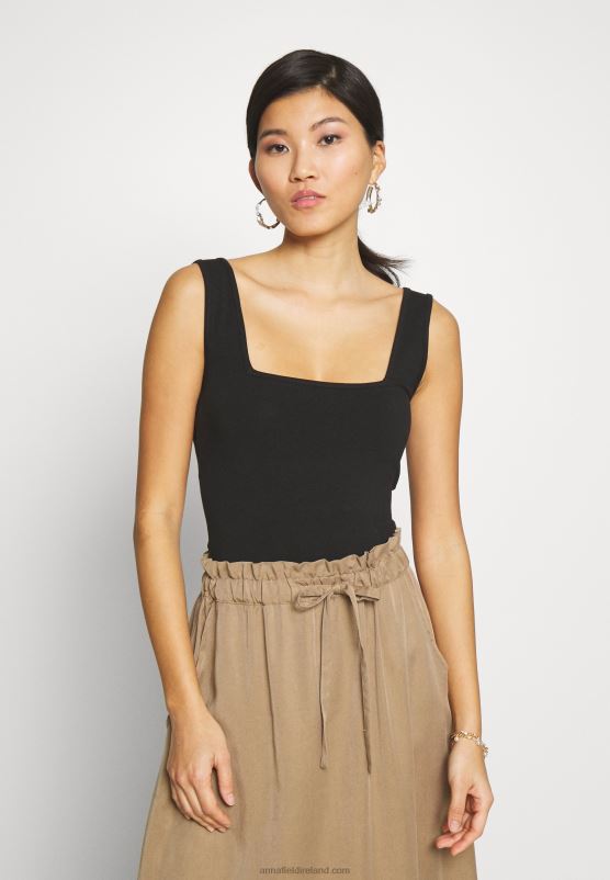 Z62T384 Women Anna Field Top Black