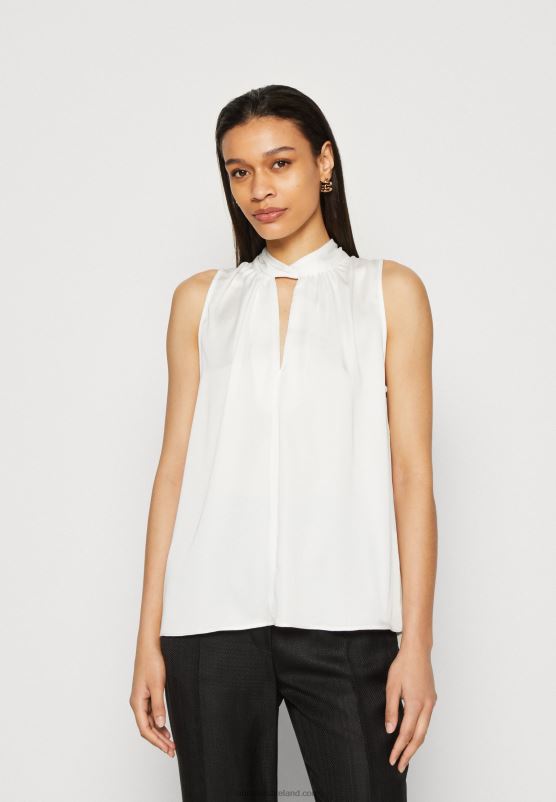 Z62T388 Women Anna Field Top Off-White