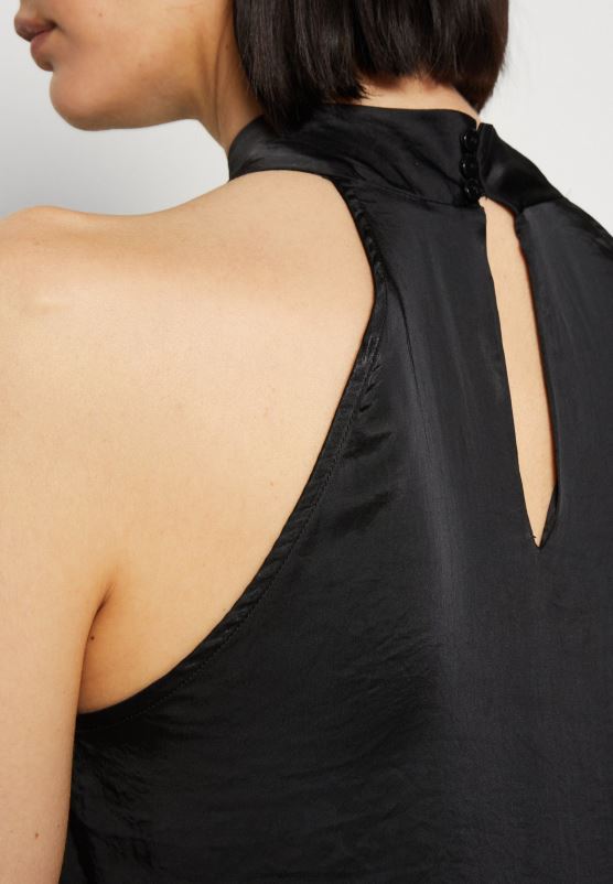 Z62T403 Women Anna Field Top Black