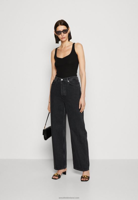 Z62T406 Women Anna Field Top Black