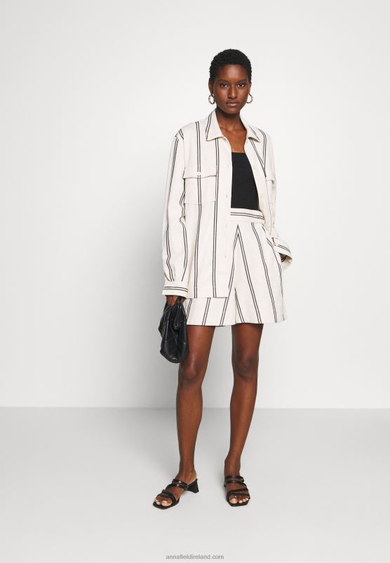 Z62T411 Women Anna Field Top Black