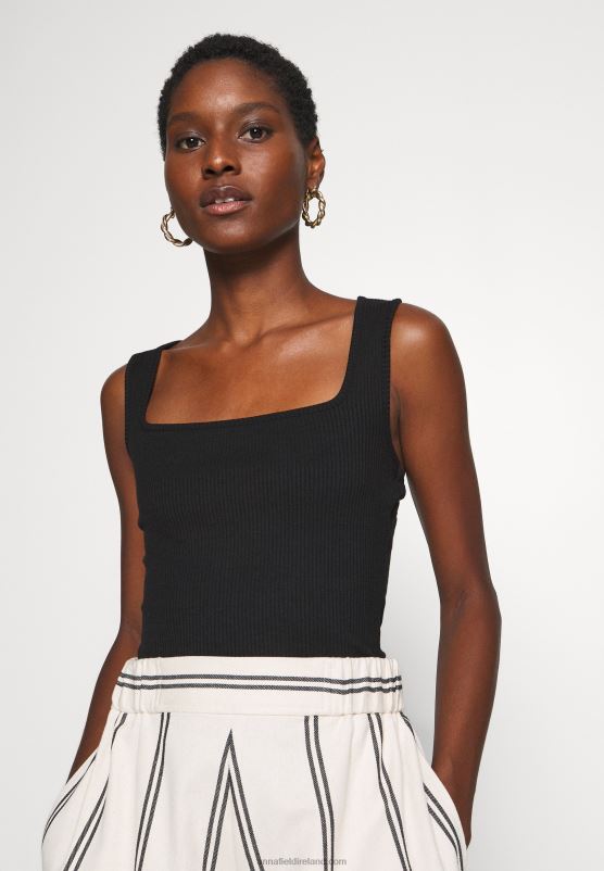 Z62T411 Women Anna Field Top Black