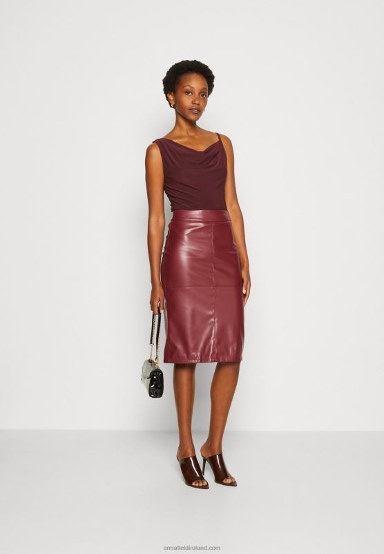 Z62T417 Women Anna Field Top Dark Red