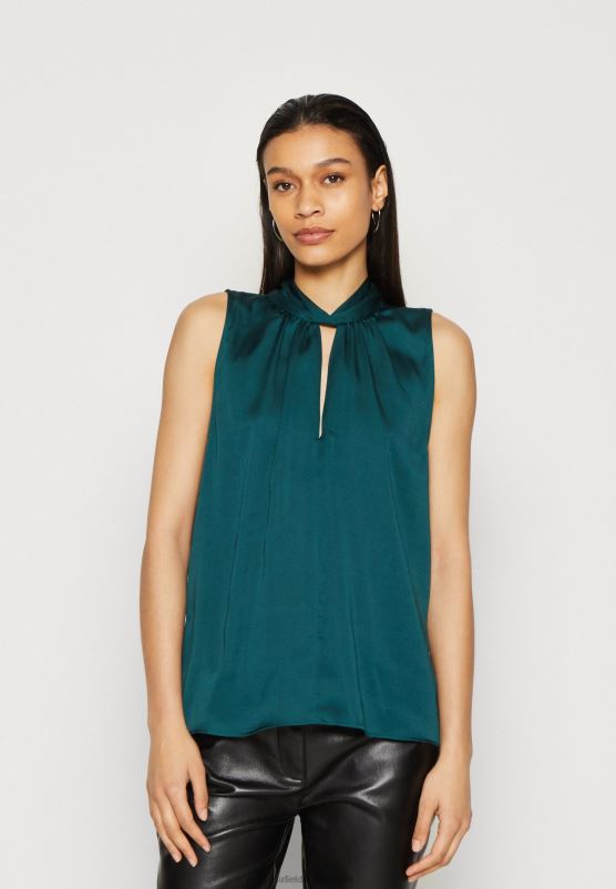 Z62T433 Women Anna Field Top Green