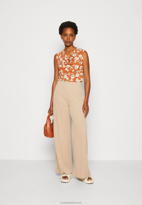 Z62T435 Women Anna Field Top Brown/White