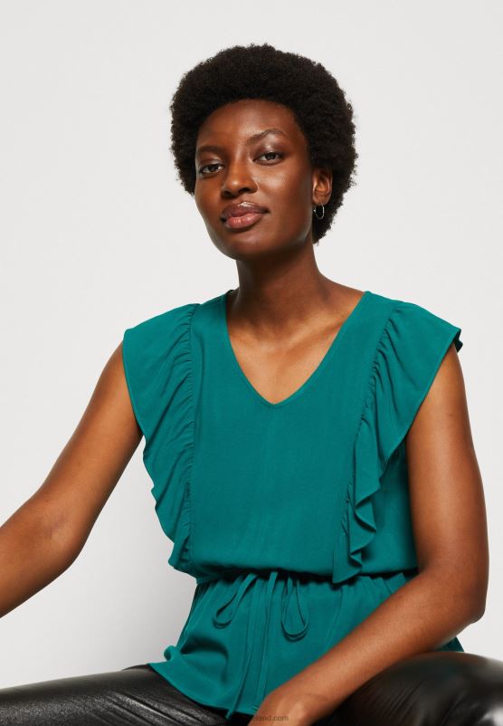 Z62T436 Women Anna Field Top Green