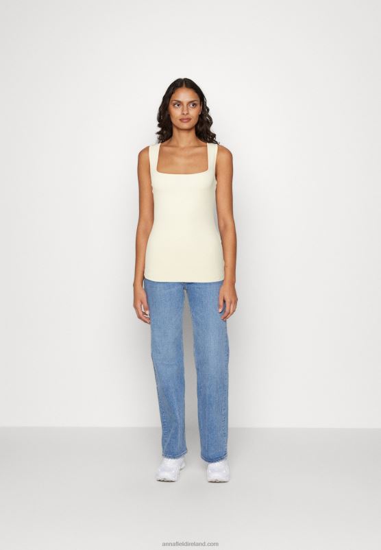 Z62T443 Women Anna Field Top Sand