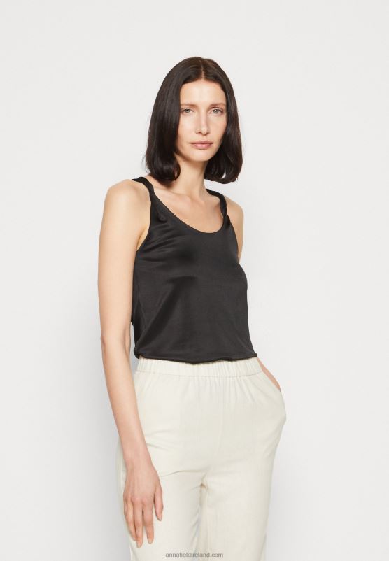 Z62T453 Women Anna Field Top Black