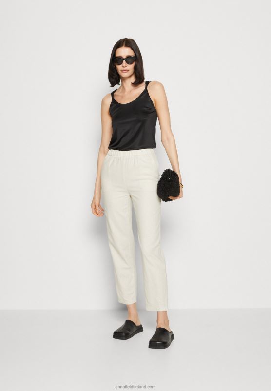 Z62T453 Women Anna Field Top Black