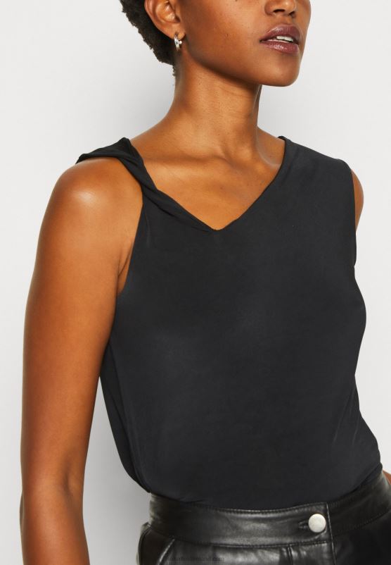 Z62T474 Women Anna Field Top Black