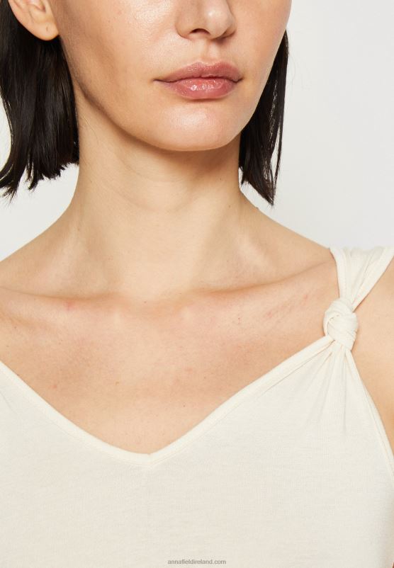 Z62T493 Women Anna Field Top Off-White