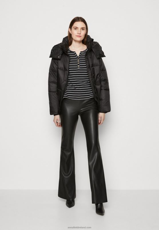 Z62T531 Women Anna Field Long Sleeved Top Black White