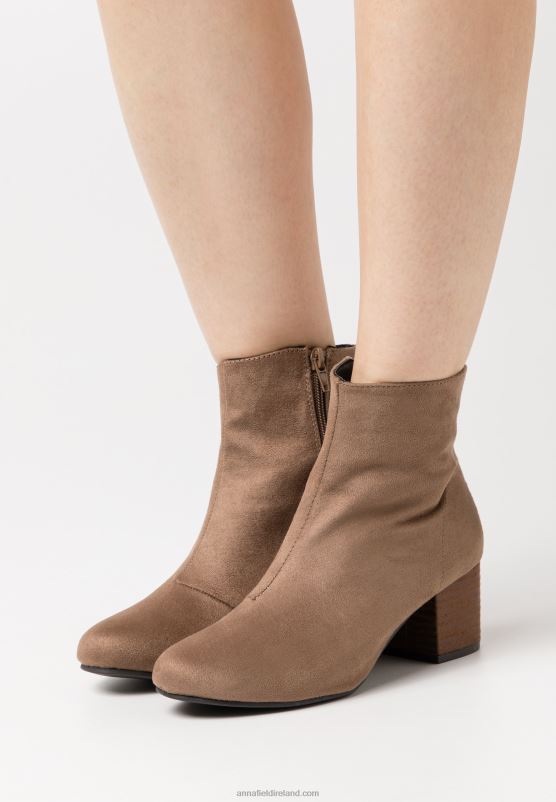 Z62T1906 Women Anna Field Ankle Boots Taupe