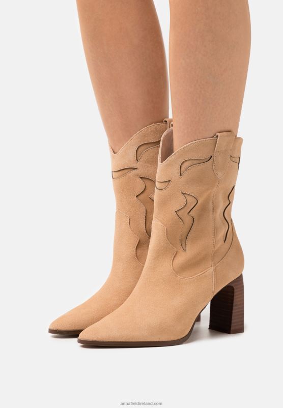 Z62T2052 Women Anna Field Leather Cowboy/Biker Ankle Boot Beige