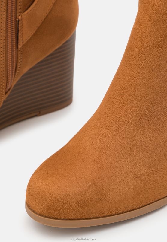Z62T2252 Women Anna Field Wedge Boots Cognac